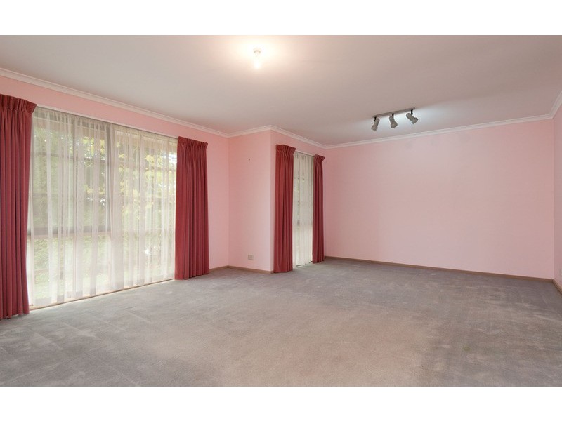 23 Blaxland Court, Mooroolbark VIC 3138