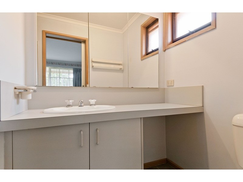 23 Blaxland Court, Mooroolbark VIC 3138