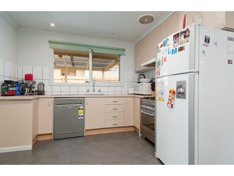 39 Lee Ann Crescent, Croydon VIC 3136