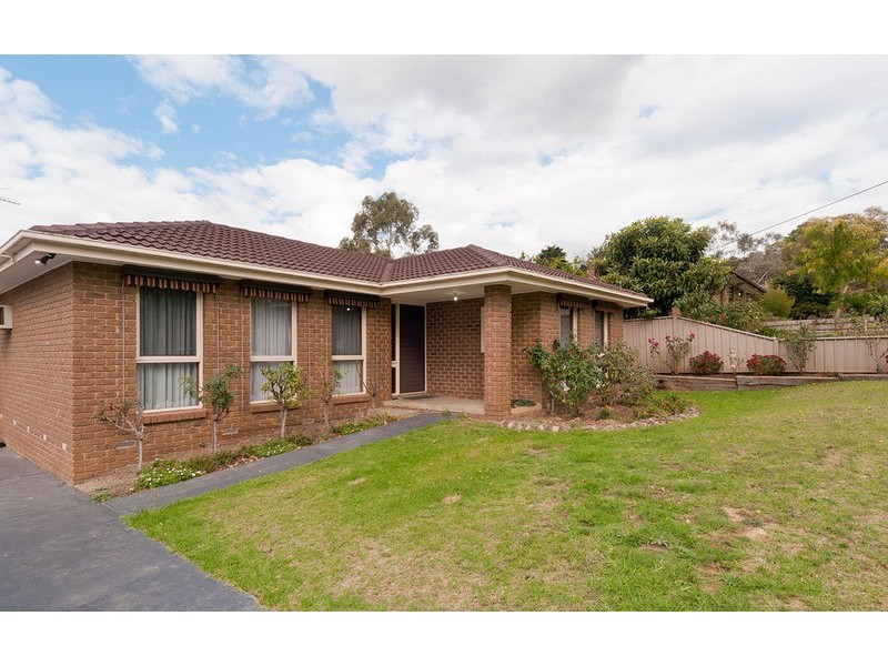 1/12 Zina  Grove, Mooroolbark VIC 3138