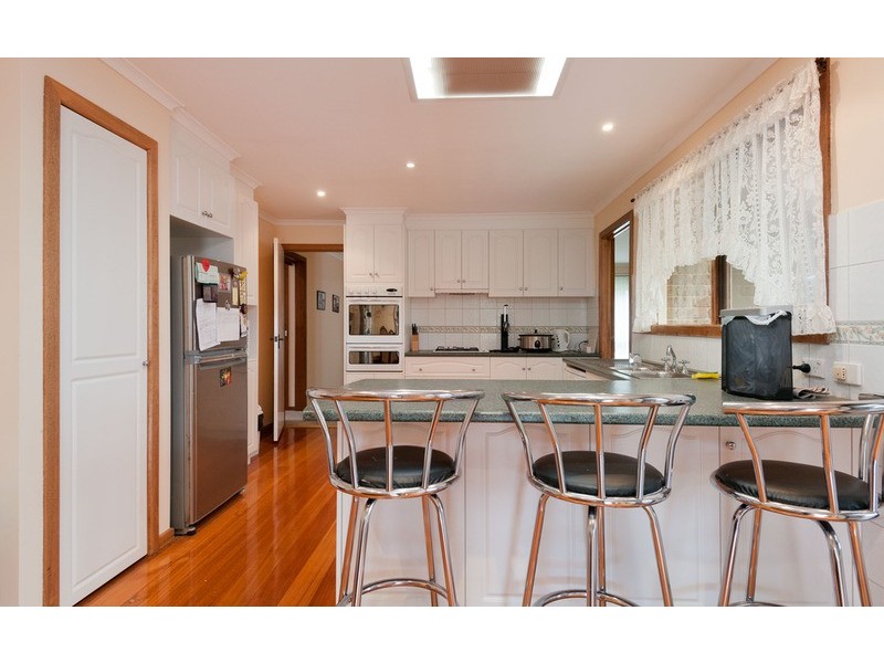 1/12 Zina  Grove, Mooroolbark VIC 3138