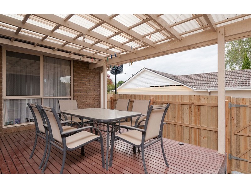 1/12 Zina  Grove, Mooroolbark VIC 3138