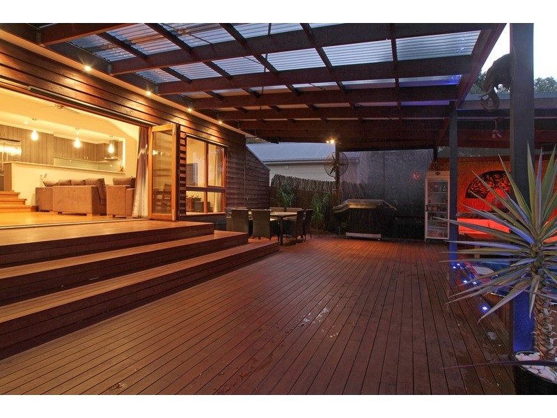 18 Imperial Avenue, Wandin North VIC 3139