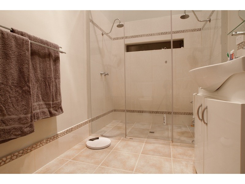 18 Imperial Avenue, Wandin North VIC 3139