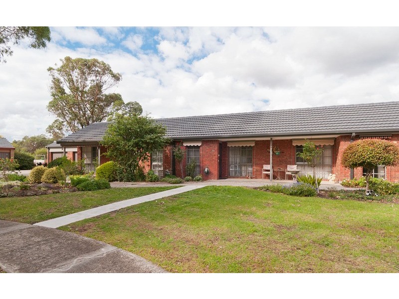 95 Greeves Drive, Kilsyth VIC 3137