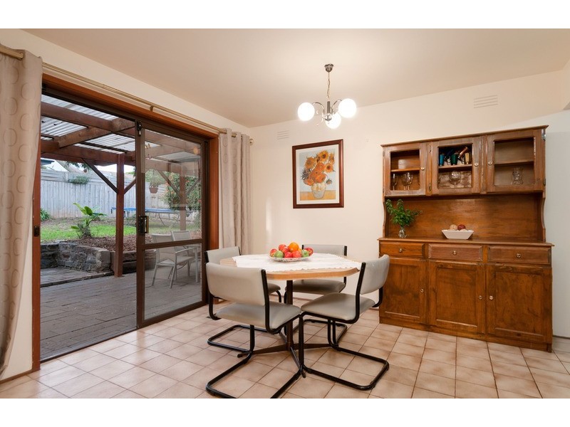 57 Central Avenue, Croydon South VIC 3136