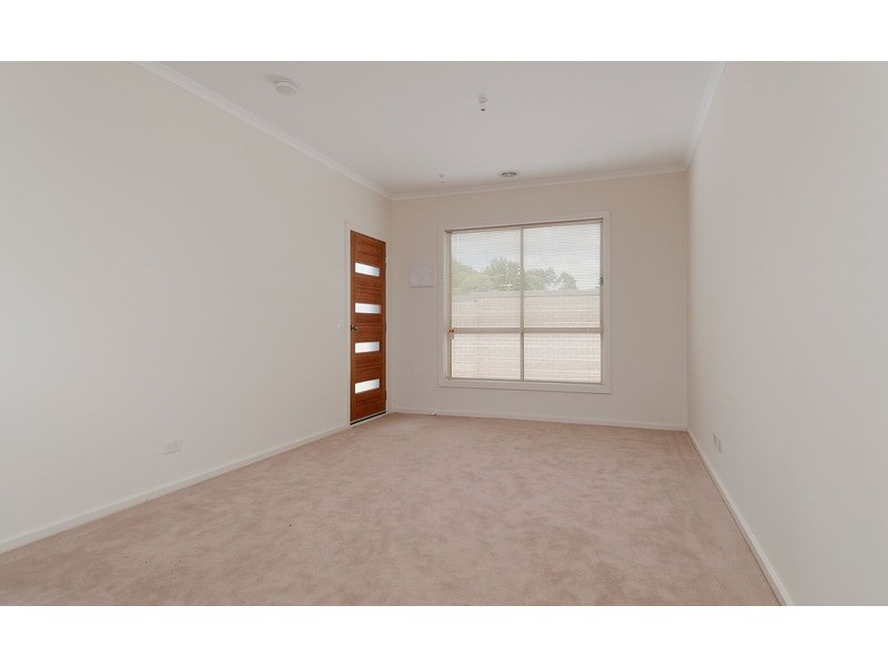 3/42 Zina Grove, Mooroolbark VIC 3138