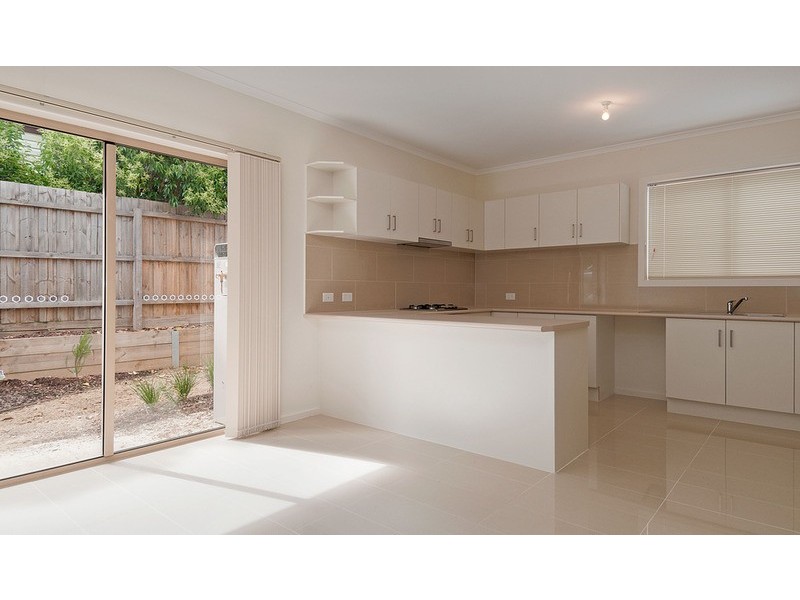 3/42 Zina Grove, Mooroolbark VIC 3138