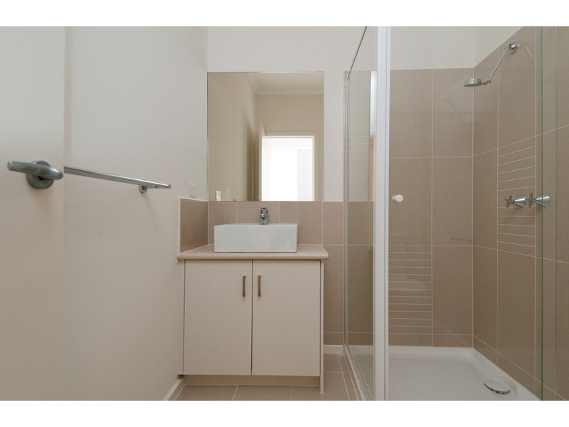 3/42 Zina Grove, Mooroolbark VIC 3138