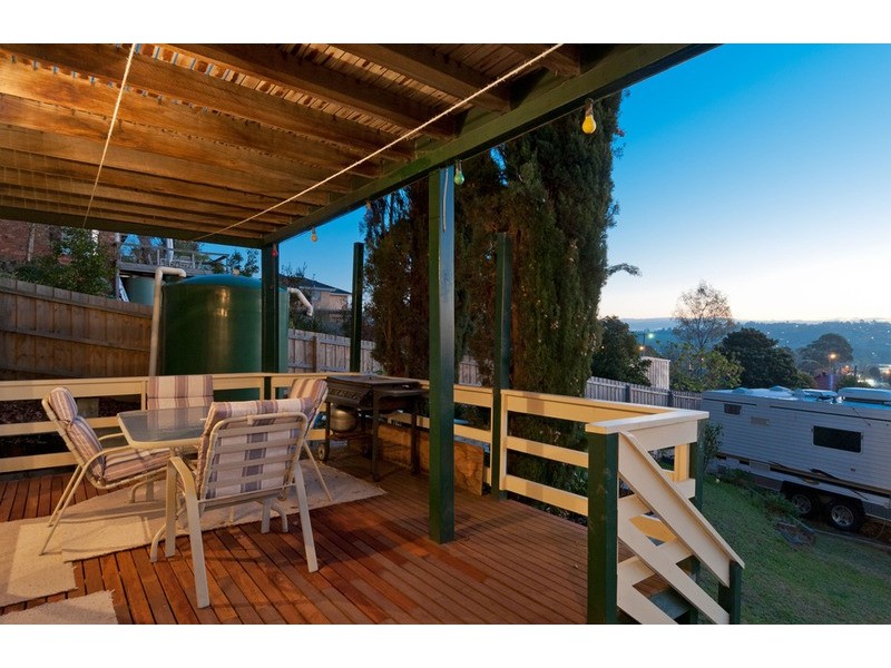 16 Deschamps Avenue, Lilydale VIC 3140