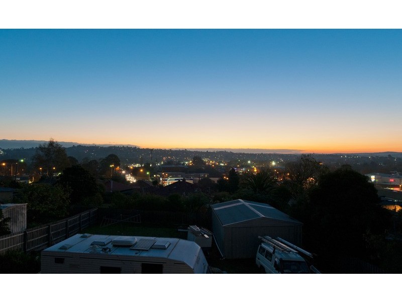 16 Deschamps Avenue, Lilydale VIC 3140