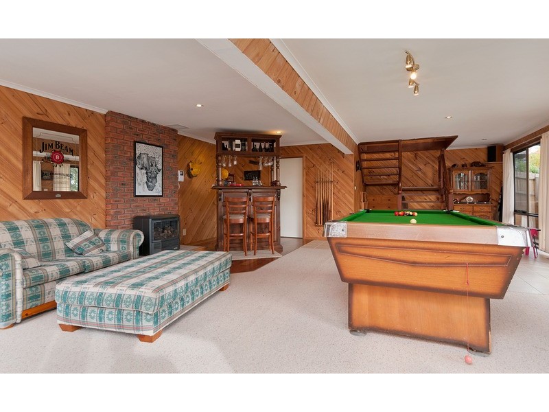 16 Deschamps Avenue, Lilydale VIC 3140