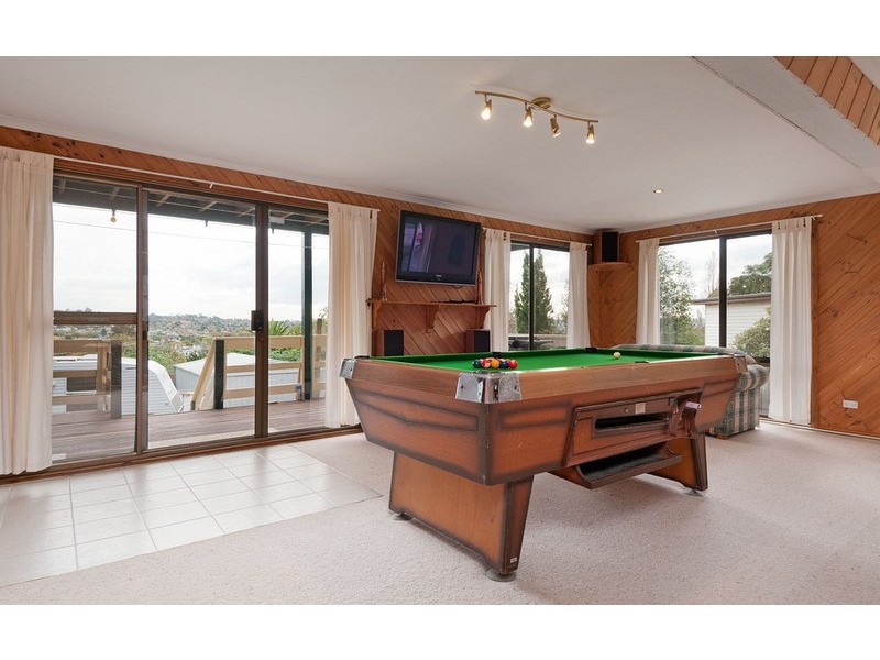 16 Deschamps Avenue, Lilydale VIC 3140