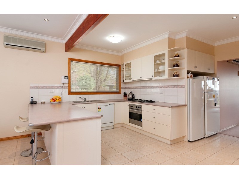 16 Deschamps Avenue, Lilydale VIC 3140