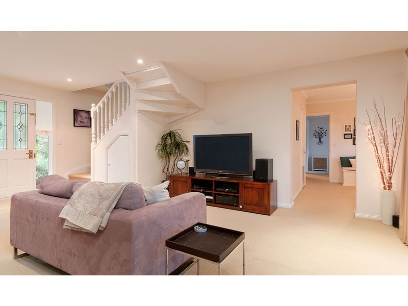 4 Buckmaster  Drive, Mount Evelyn VIC 3796