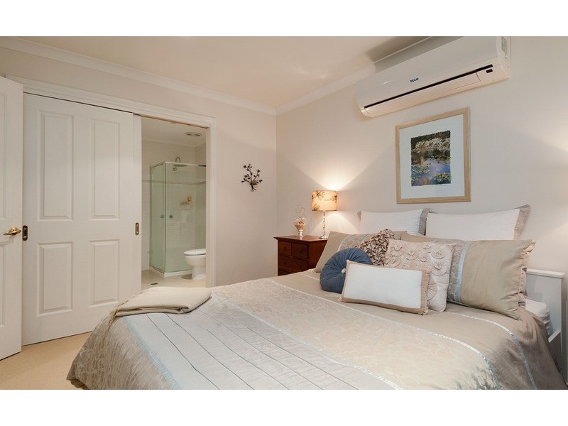 4 Buckmaster  Drive, Mount Evelyn VIC 3796