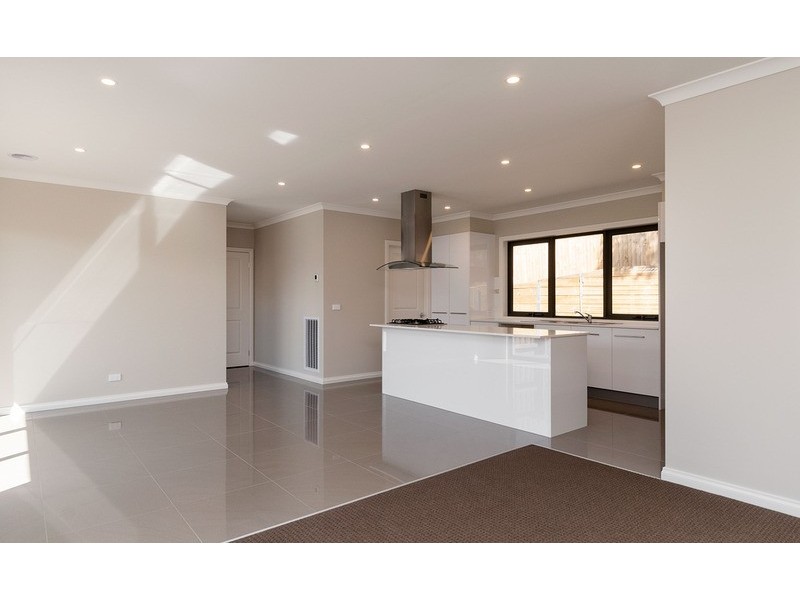 5/75 Victoria  Road, Chirnside Park VIC 3116