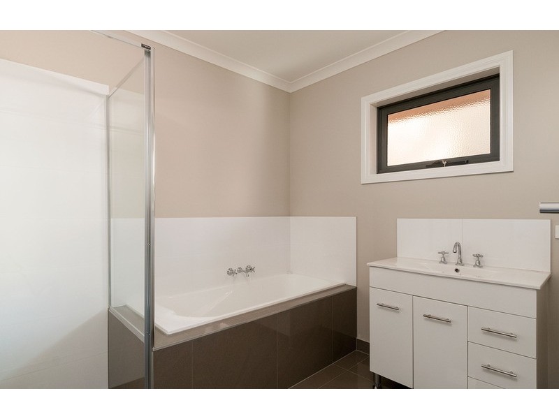 5/75 Victoria  Road, Chirnside Park VIC 3116