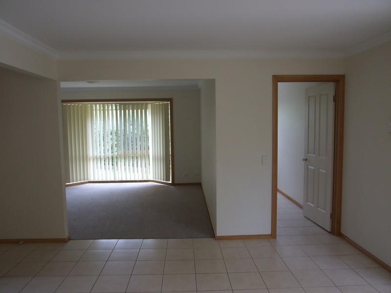 2/8 Devenish Avenue, Montrose VIC 3765