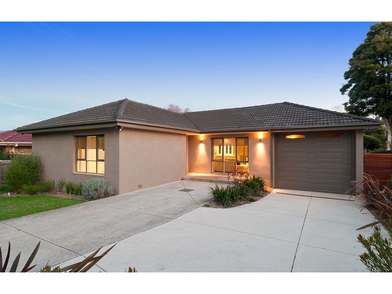 180 Lincoln  Road, Croydon VIC 3136