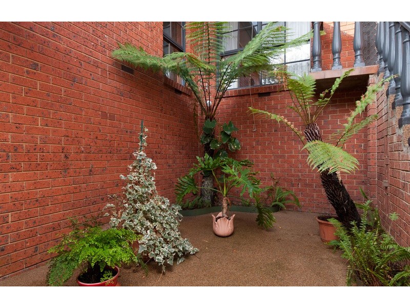16 Nevados Street, Mooroolbark VIC 3138