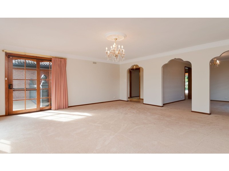 16 Nevados Street, Mooroolbark VIC 3138