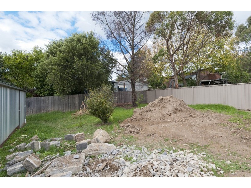 2/12 Zina Grove, Mooroolbark VIC 3138