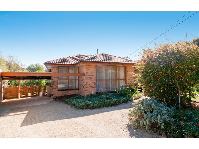 3 Wyuna Walk, Mooroolbark VIC 3138