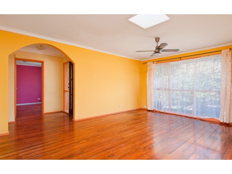 3 Wyuna Walk, Mooroolbark VIC 3138