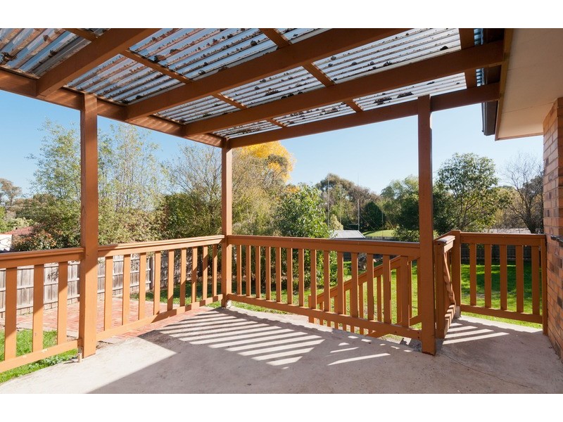 3 Wyuna Walk, Mooroolbark VIC 3138