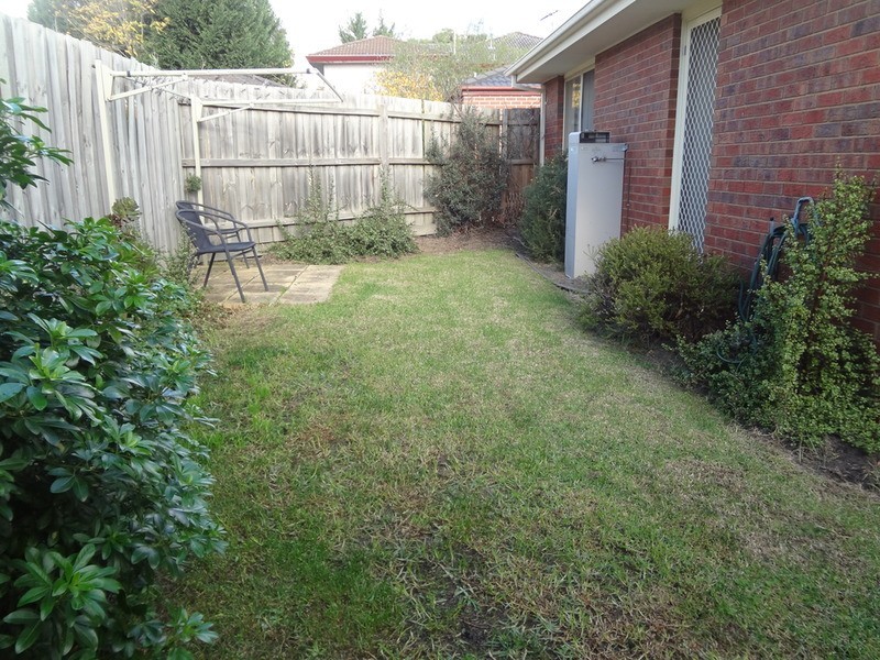 1/6 Churchill Road, Croydon VIC 3136