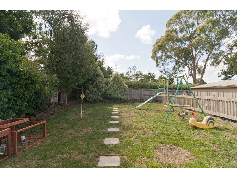 142 Hayrick Lane, Mooroolbark VIC 3138