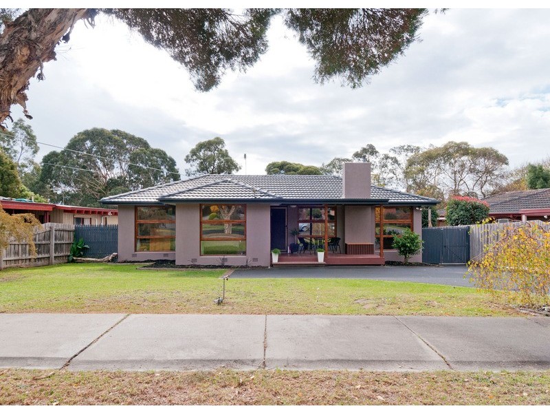 17 Bronwyn Street, Coldstream VIC 3770