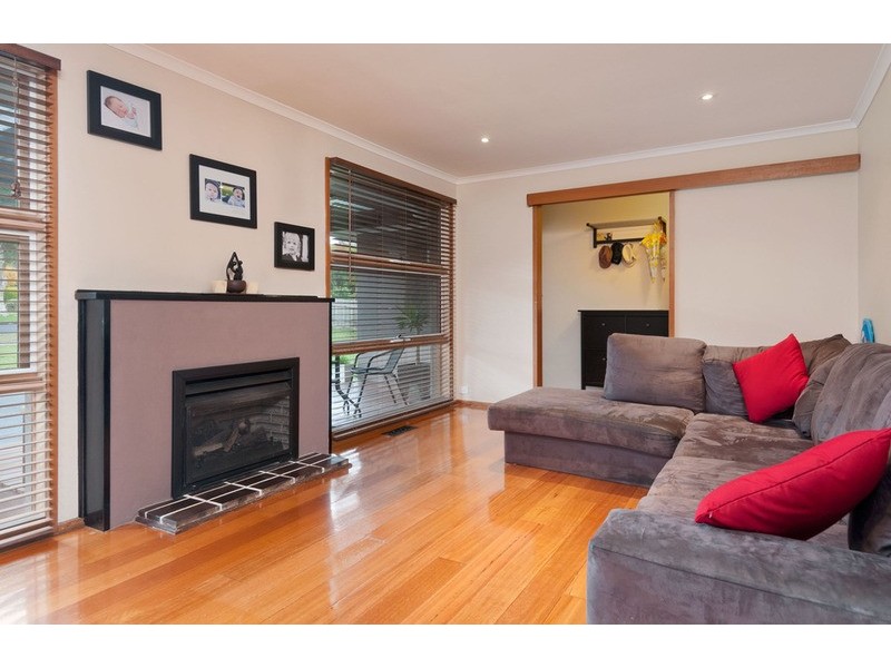 17 Bronwyn Street, Coldstream VIC 3770