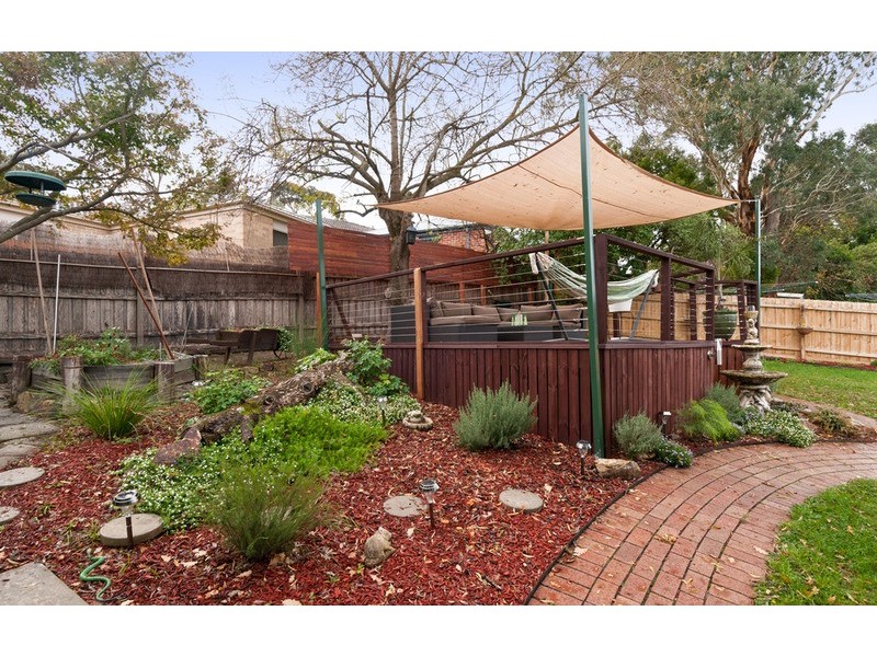 23 Swinburne Avenue, Mooroolbark VIC 3138