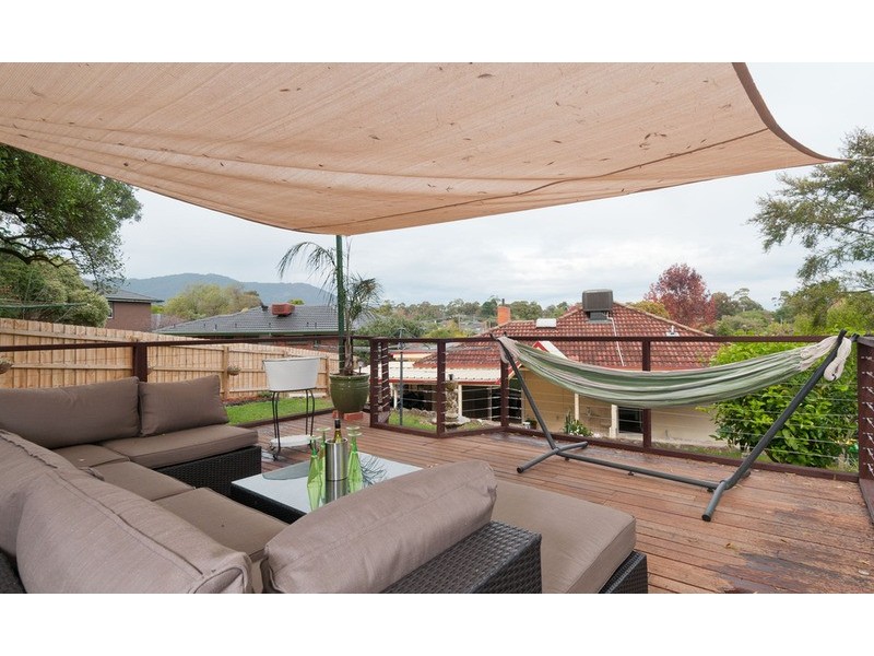 23 Swinburne Avenue, Mooroolbark VIC 3138