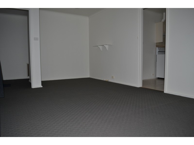 10 Ellen Road, Mooroolbark VIC 3138