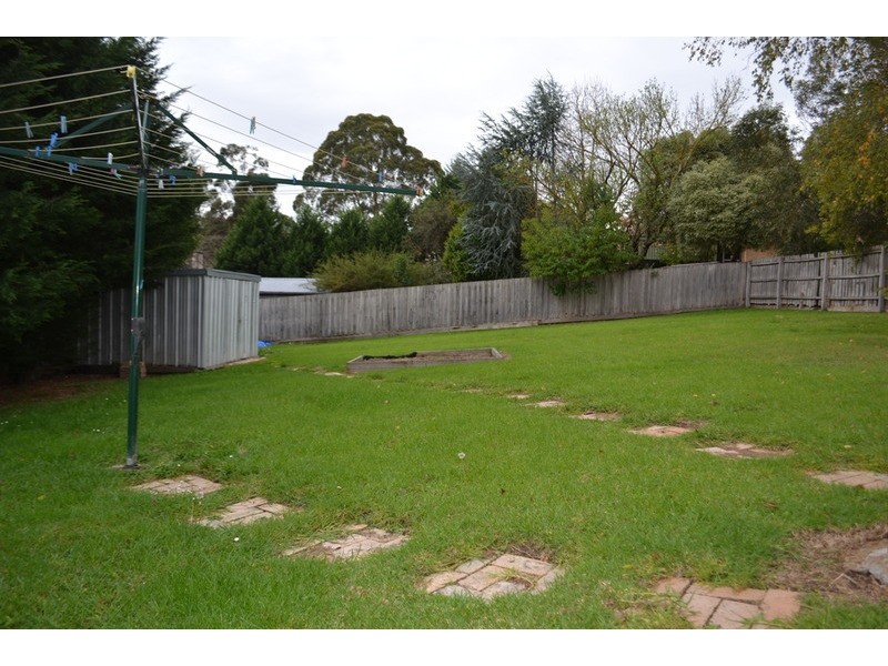 10 Ellen Road, Mooroolbark VIC 3138