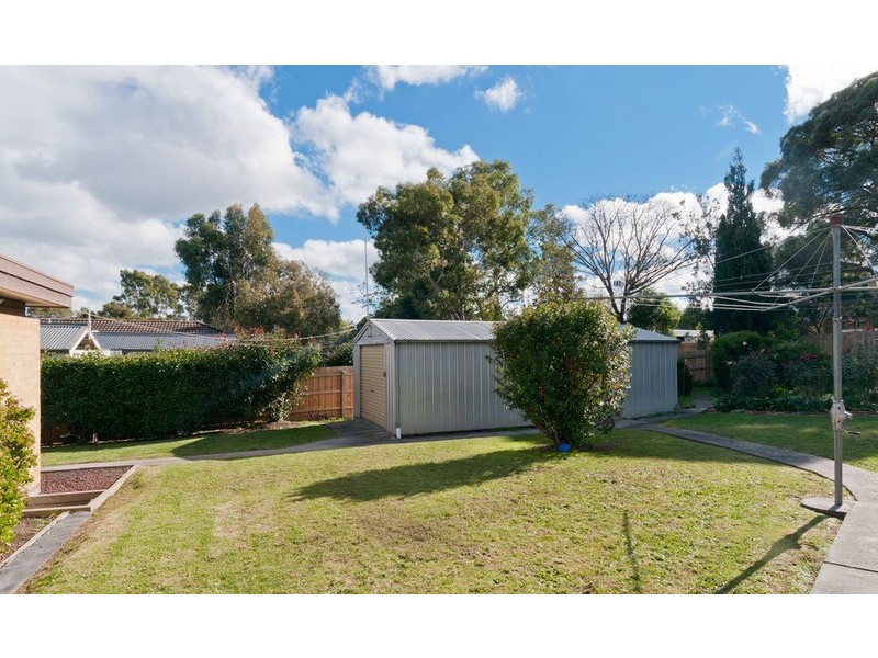 13 Pandora Crescent, Croydon South VIC 3136