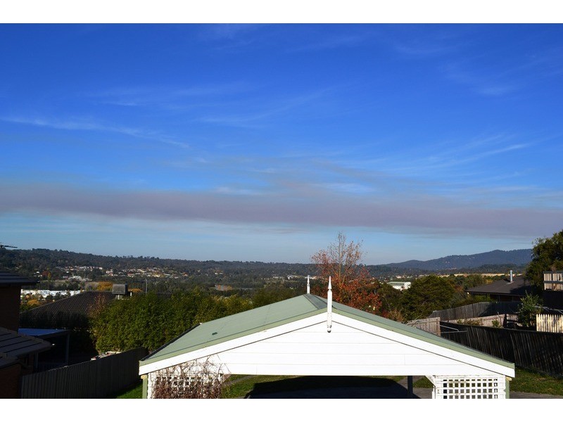 57 Albert Hill  Road, Lilydale VIC 3140