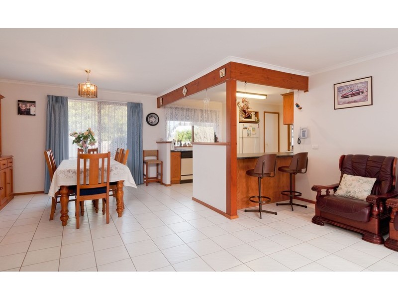 4 Terra Rossa Court, Mooroolbark VIC 3138