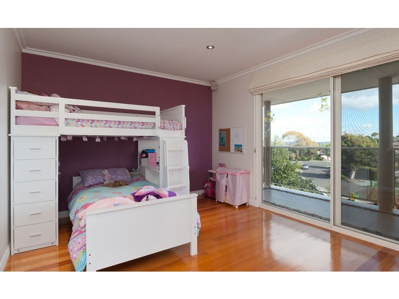 8 Terra Rossa Court, Mooroolbark VIC 3138