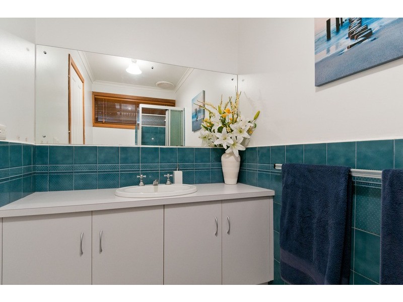 27 Corrong Crescent, Mooroolbark VIC 3138