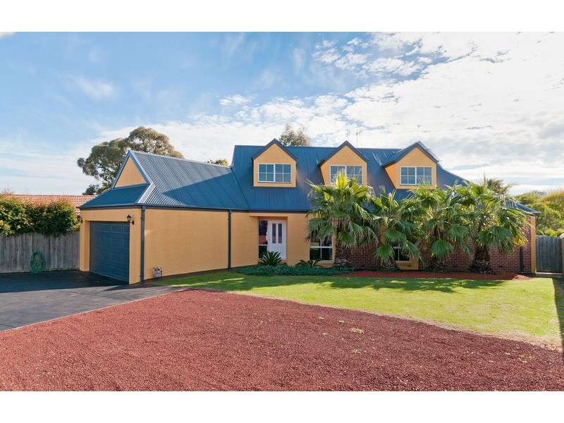 18a Wimbledon Court, Mooroolbark VIC 3138