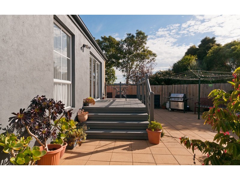 18a Wimbledon Court, Mooroolbark VIC 3138