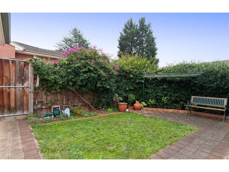 2/54 Lusher  Road, Croydon VIC 3136
