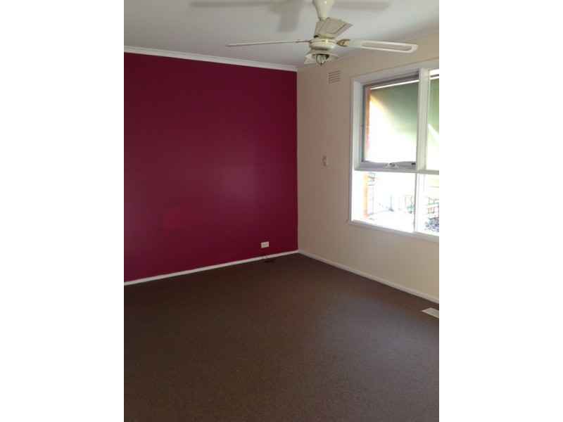 3 Andrew Street, Mooroolbark VIC 3138
