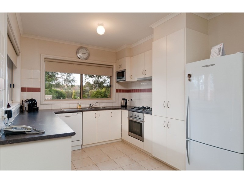 2/40 Felix Grove, Mooroolbark VIC 3138