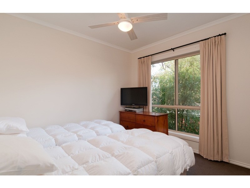 2/40 Felix Grove, Mooroolbark VIC 3138