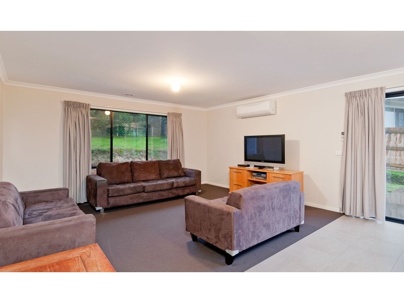 7 Tilanbi  Close, Seville VIC 3139